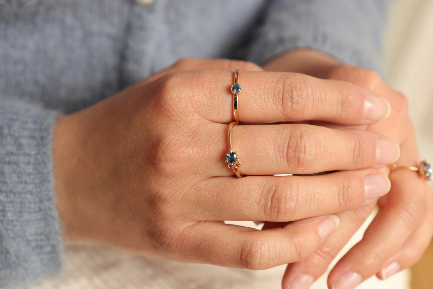 Bague saphir bleu bleuet.
