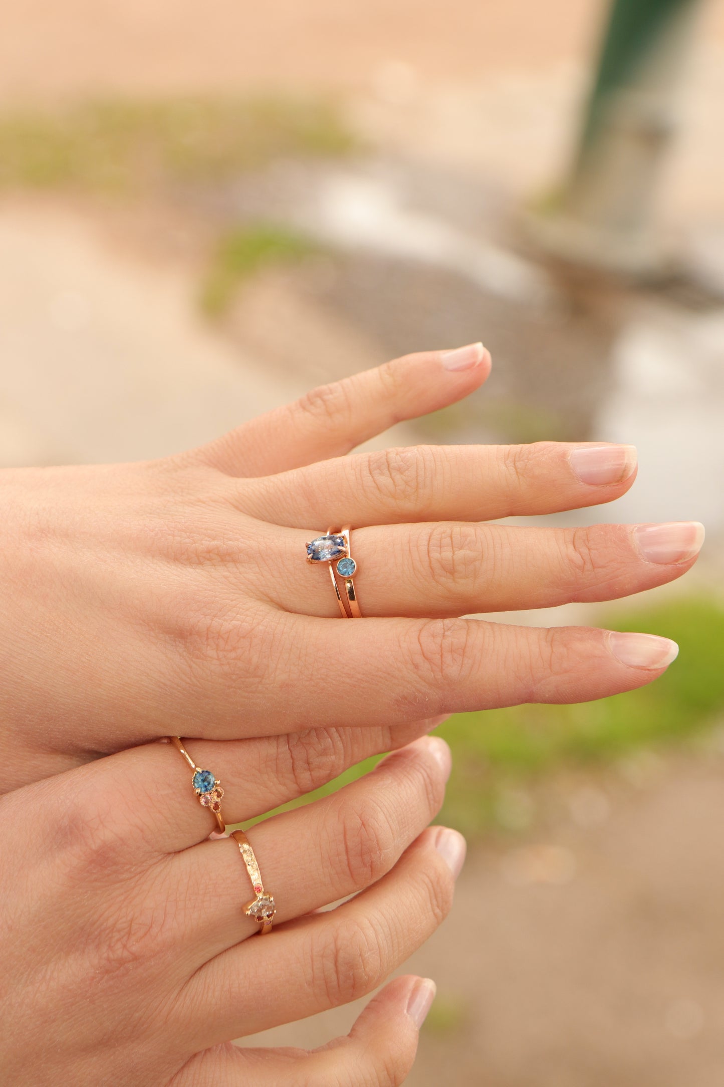 Bague saphir bleu bleuet.