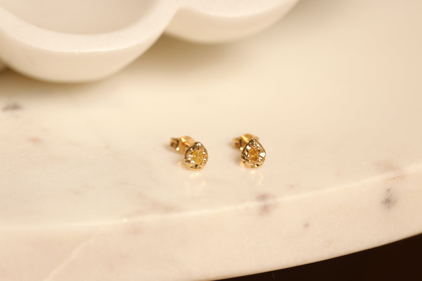 Boucles d’oreilles diamants jaune et or 750