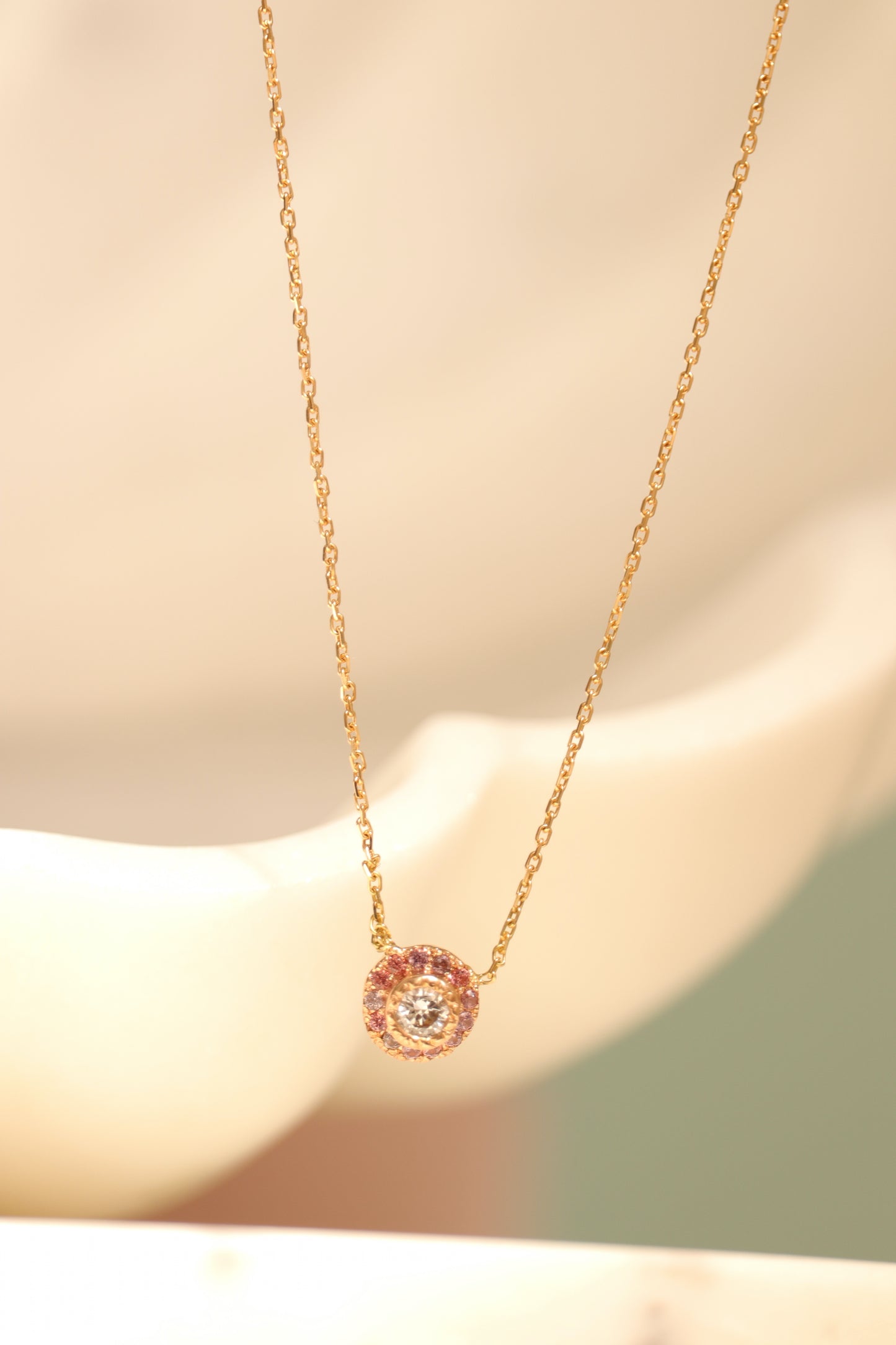 Collier diamant et spinelles roses en or 750