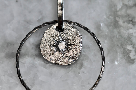 Collier aster diamant et or blanc 14k