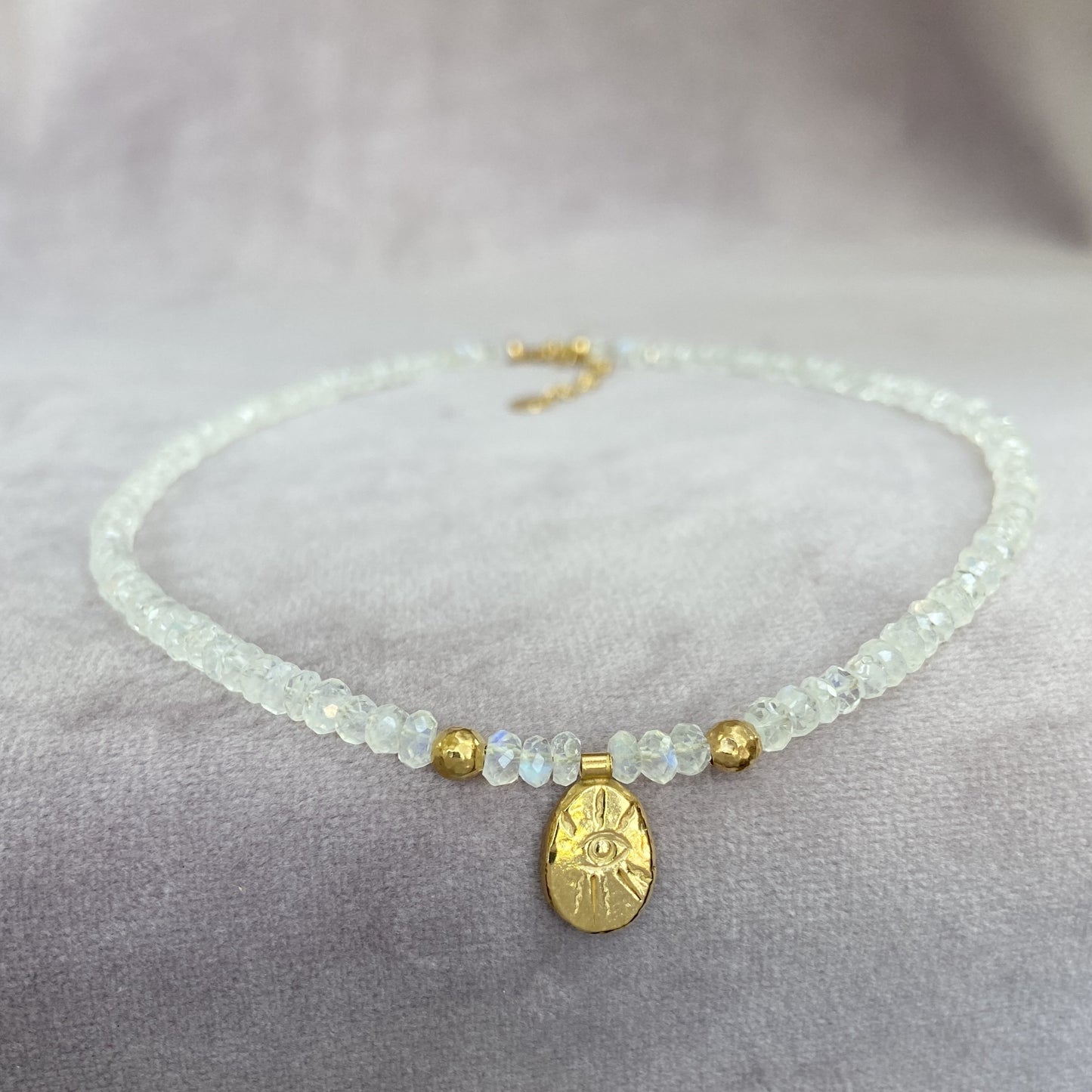 EYE MOONSTONE