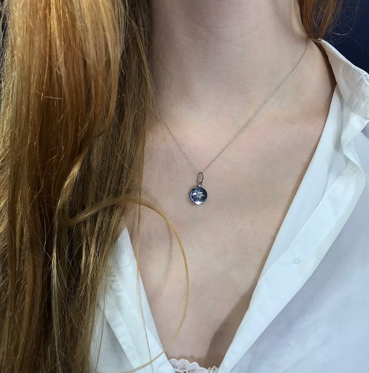 Collier aster diamant et or blanc 18k