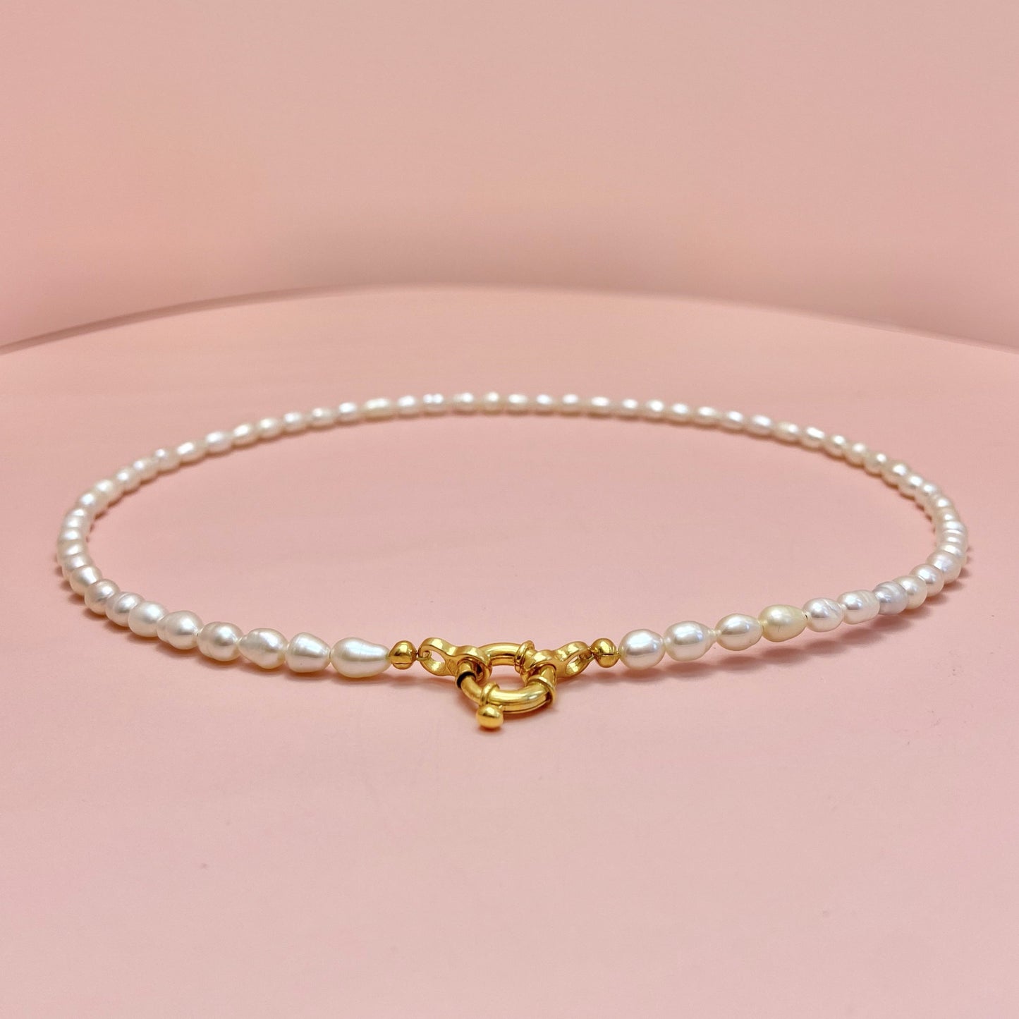 CHOKER