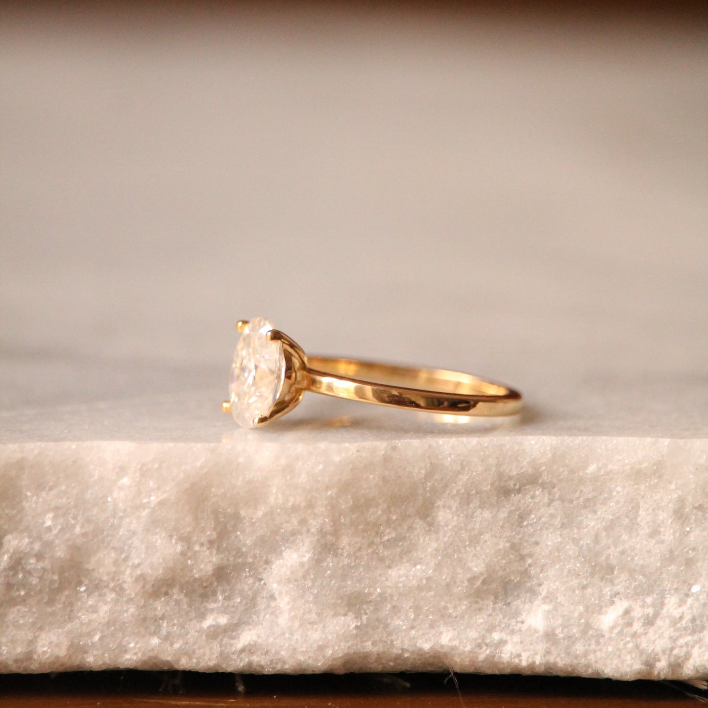 Solitaire LUCIS Diamant Ovale 1.00 ct