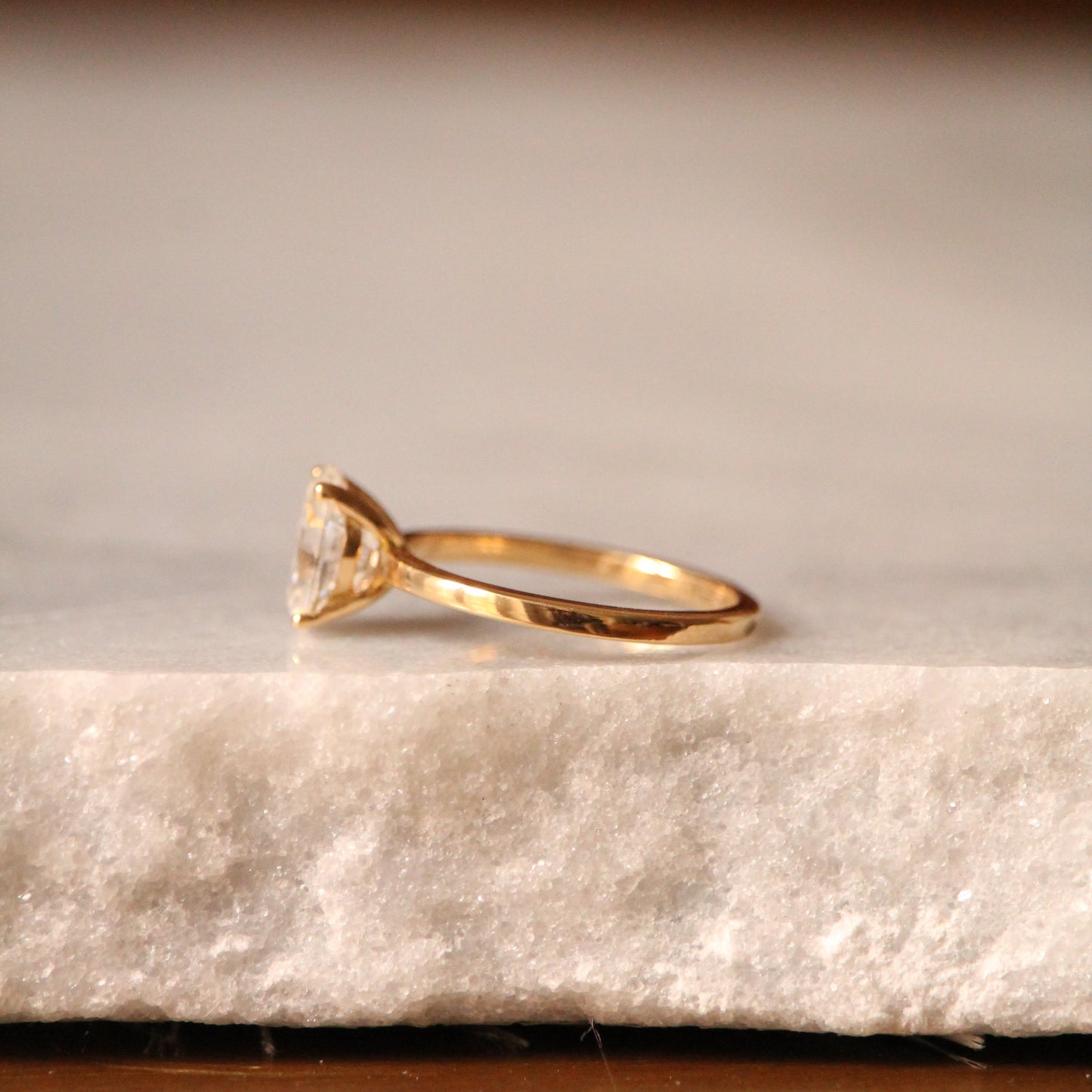 Solitaire LUCIS Diamant Ovale 1.00 ct